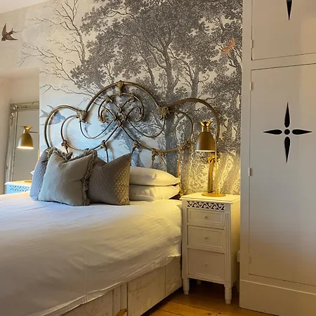 Inglenook * Grange-over-Sands