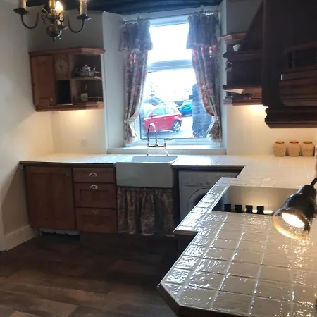 بيت للعطل Inglenook